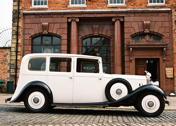 Rolls Royce Limo Side
