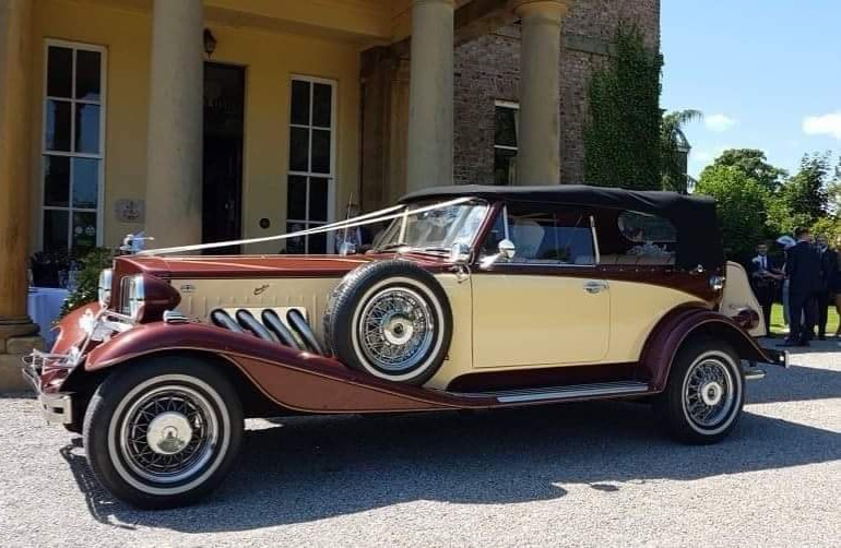 1930s Gatsby style tourer wedding car